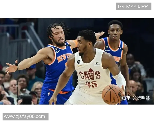 雷霆再战篮网,主帅多诺万如何通过战术调整赢得比赛?